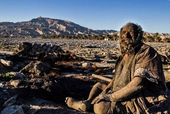 世界上最长时间不洗澡的人，伊朗老人长达60年完爆印度阿三