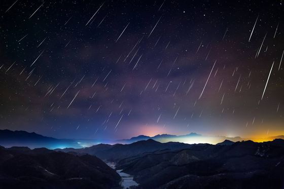 流星雨是怎么形成的？为什么会有流星雨?