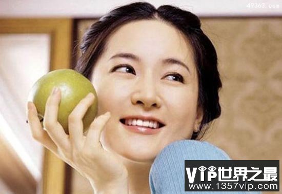 人为什么爱看美女，今天你心情愉悦了吗？