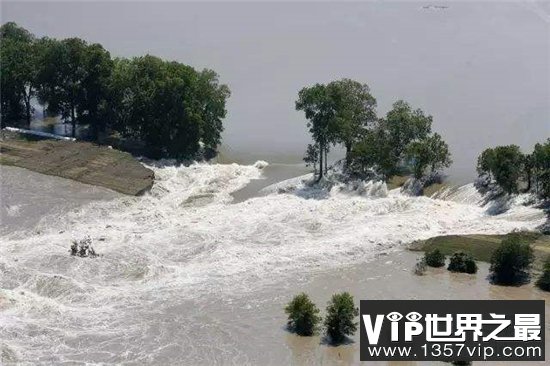 梦见水是什么意思？梦到不同的水则会有不同的含义