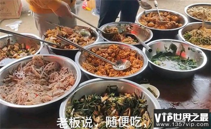 工地食堂饭菜实惠 引发大学生纷纷打卡（大学生饮食）