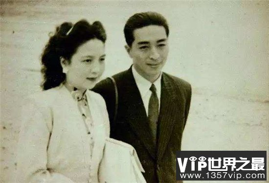 民国帅哥排行，恩来总理年轻时候也是一代美男！